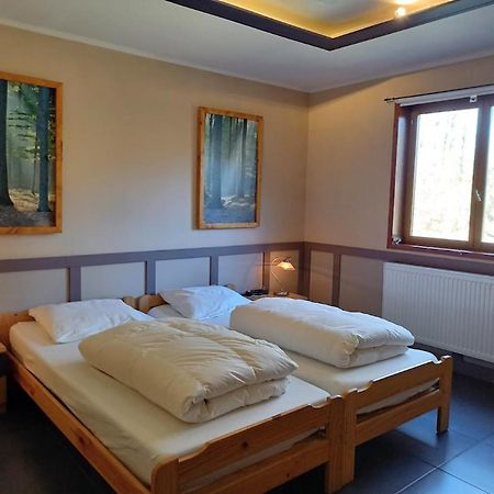 Holiday Home"Monsieur Nips" Érezée Екстериор снимка