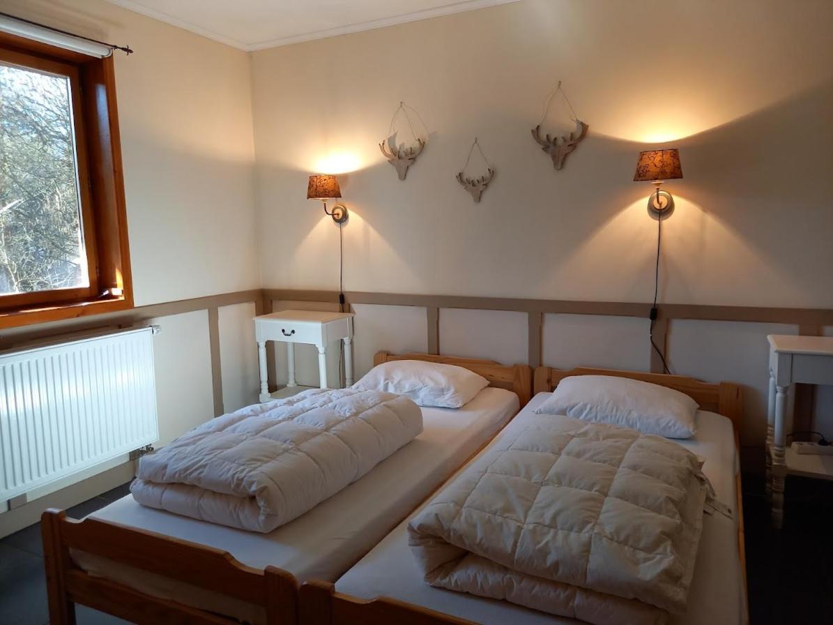 Holiday Home"Monsieur Nips" Érezée Екстериор снимка